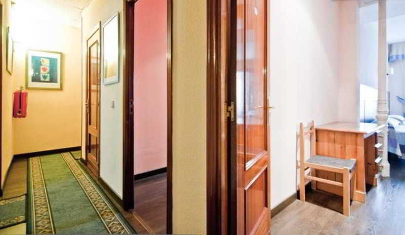 Hostal Gallardo Мадрид Екстер'єр фото